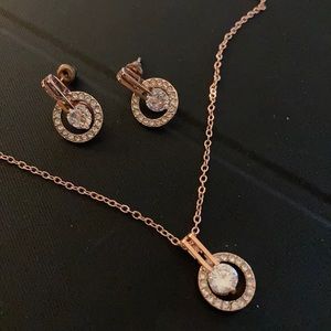 Rosegold cubic earrings and necklace set